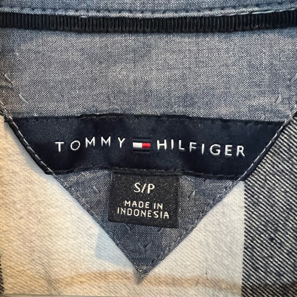 Tommy Hilfiger Women’s Long Sleeve Half Button Roll Tab Popover shirt top S - Picture 5 of 8